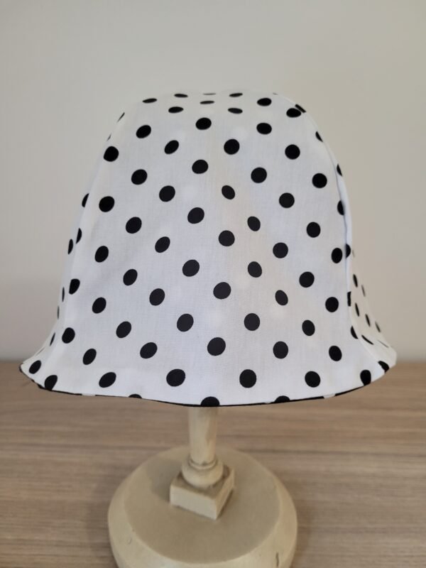 Chapeau cloche réversible pois noirs pois blancs – Image 2