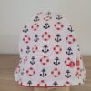 Chapeau cloche imprimé ancre marine et bouée sur fond blanc – Image 2