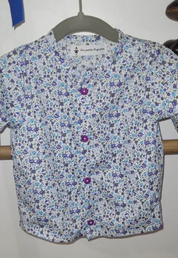 Chemise manches longues imprimé fleurs bleues et violettes – Image 2